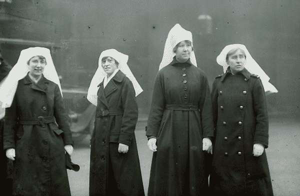 Infirmières militaires Auger, RRC; 2e classe Jukes, Pidgeon et Reid