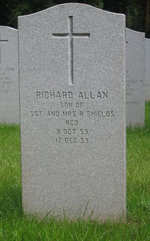Headstone of Richard Allen Shields.