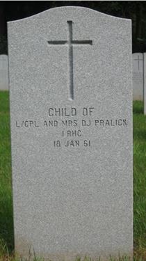 Pierre tombale de Infant Daughter Pralick.