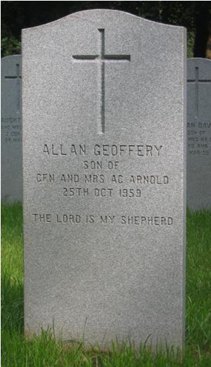 Headstone of Allan Geoffery Arnold.
