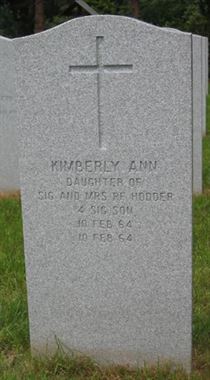 Headstone of Kimberly Anne Hodder.