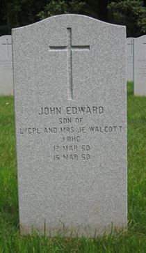 Headstone of John Edward Walcott.