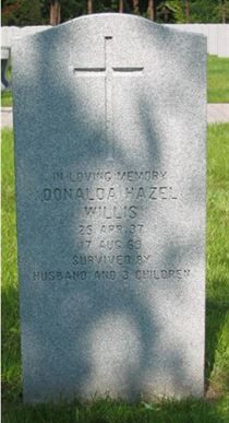 Headstone of Donalda Hazel Willis.