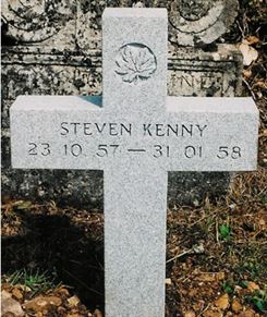 Headstone of Steven Howard Kenny.