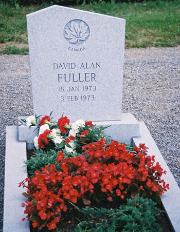 Headstone of David Alan Fuller.