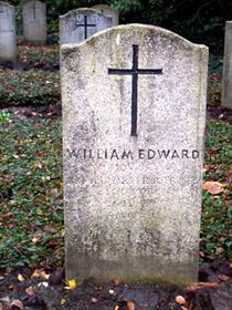 Pierre tombale originale, remplacée en 2003