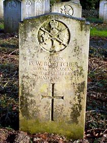 Pierre tombale originale, remplacée en 2003