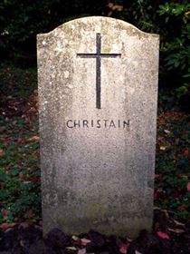 Original headstone prior to replacement in 2003