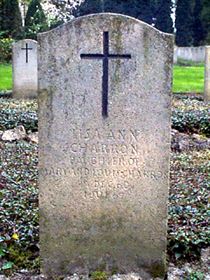 Original headstone prior to replacement in 2003