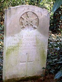 Original headstone prior to replacement in 2003