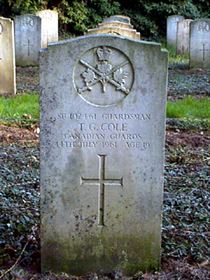 Original headstone prior to replacement in 2003