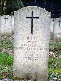 Pierre tombale originale, remplacée en 2003