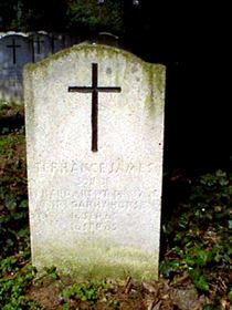 Original headstone prior to replacement in 2003