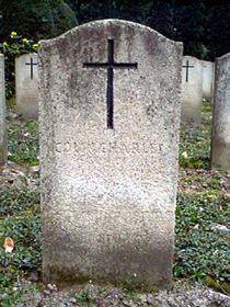 Pierre tombale originale, remplacée en 2003