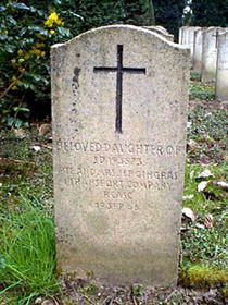 Pierre tombale originale, remplacée en 2003