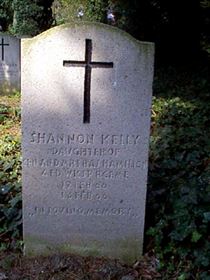 Pierre tombale originale, remplacée en 2003