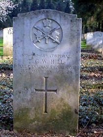 Original headstone prior to replacement in 2003