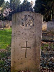 Original headstone prior to replacement in 2003
