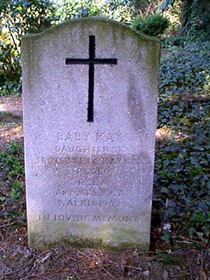 Original headstone prior to replacement in 2003