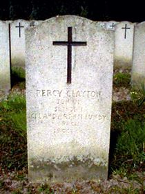 Original headstone prior to replacement in 2003