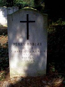 Original headstone prior to replacement in 2003