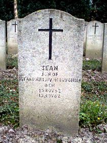 Pierre tombale originale, remplacée en 2003