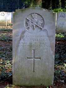 Pierre tombale originale, remplacée en 2003