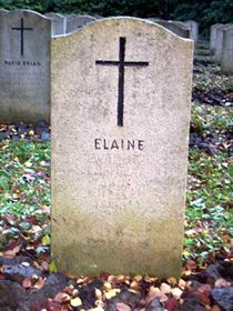 Original headstone prior to replacement in 2003
