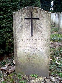 Original headstone prior to replacement in 2003