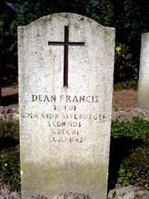 Pierre tombale originale, remplacée en 2003