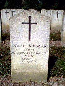 Original headstone prior to replacement in 2003