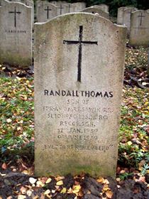 Original headstone prior to replacement in 2003