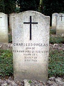 Original headstone prior to replacement in 2003