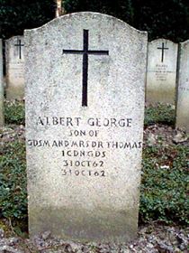 Original headstone prior to replacement in 2003