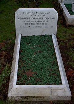 Headstone of Kenneth Charles Deveau.